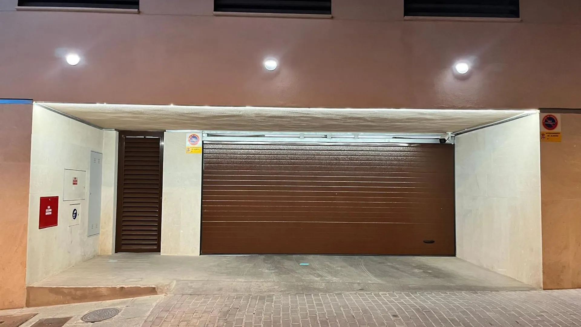Cathedral - City Center - Free Parking - Climatized Almeria Apartment