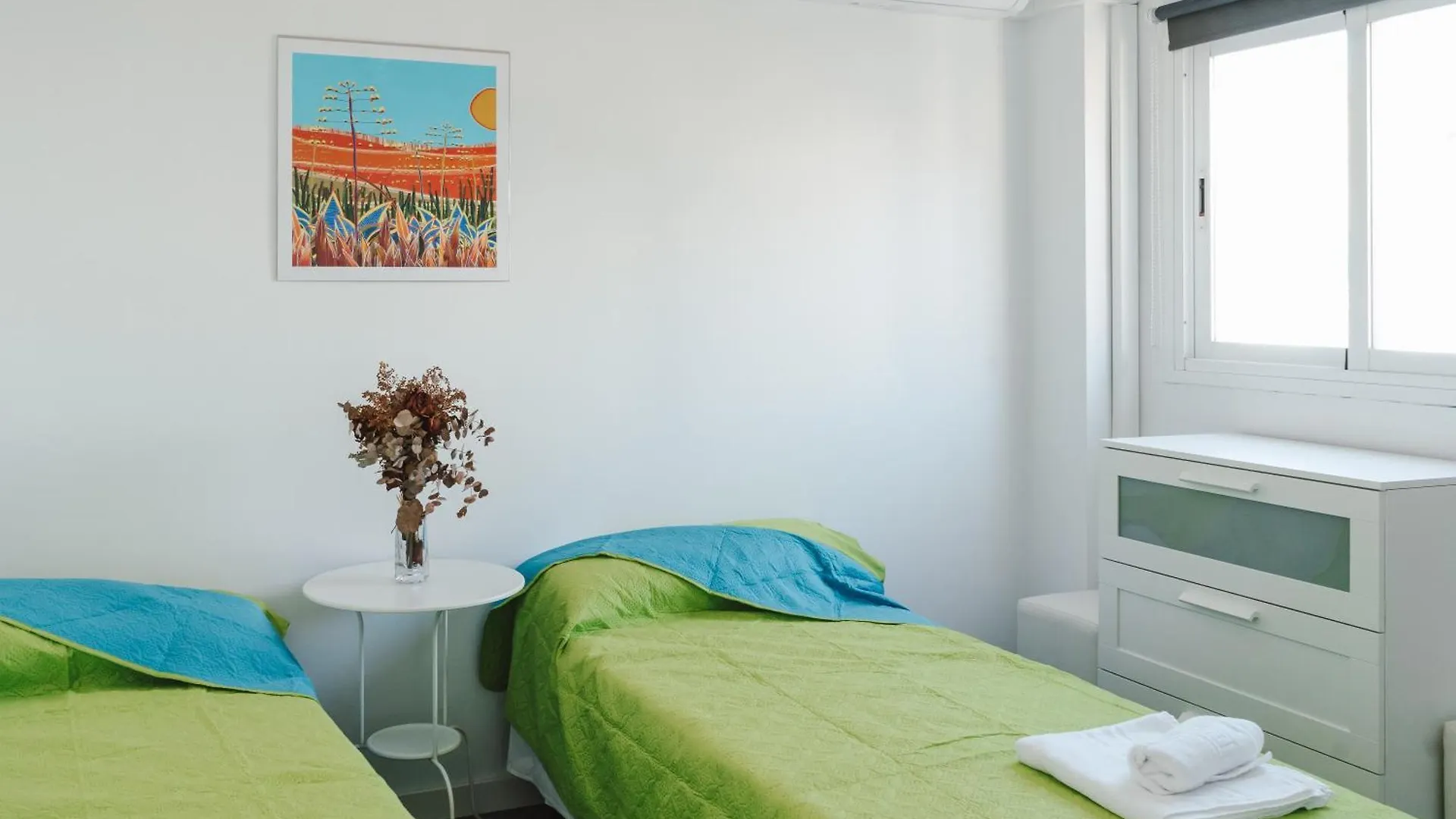 Apartment Cathedral - City Center - Free Parking - Climatized Almeria Spain